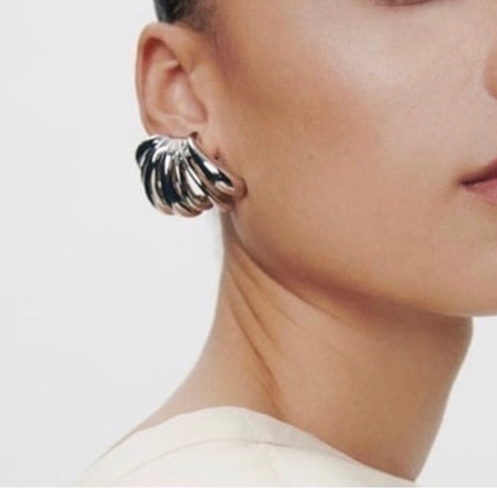 New Zara Chunky Metallic Ear Cuffs Earrings - Picture 11 of 16